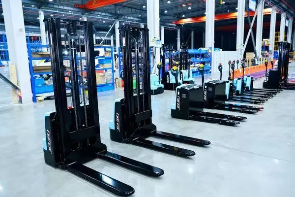 战略合作开启新质生产力征程,共筑智能物流装备新生态(图7) 战略合作开启新质生产力征程,共筑智能物流装备新生态(图7)