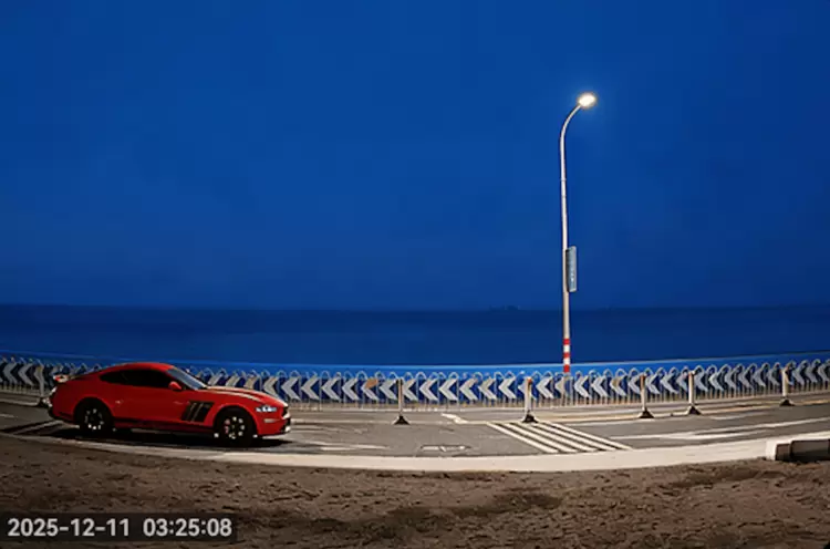 户外安防新纪元:智能算法如何重塑家庭守护体验(图1) 户外安防新纪元:智能算法如何重塑家庭守护体验(图1)