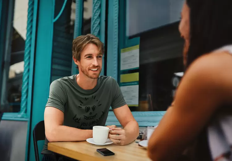 端侧翻译技术突破无网沟通屏障，跨境出行语言难题迎刃而解(图2)