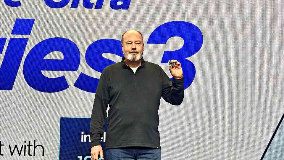 第三代酷睿Ultra性能飞跃，续航突破27小时