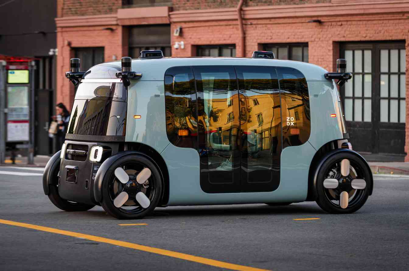 特斯拉与Waymo的自动驾驶对决：愿景与实绩的较量(图7)