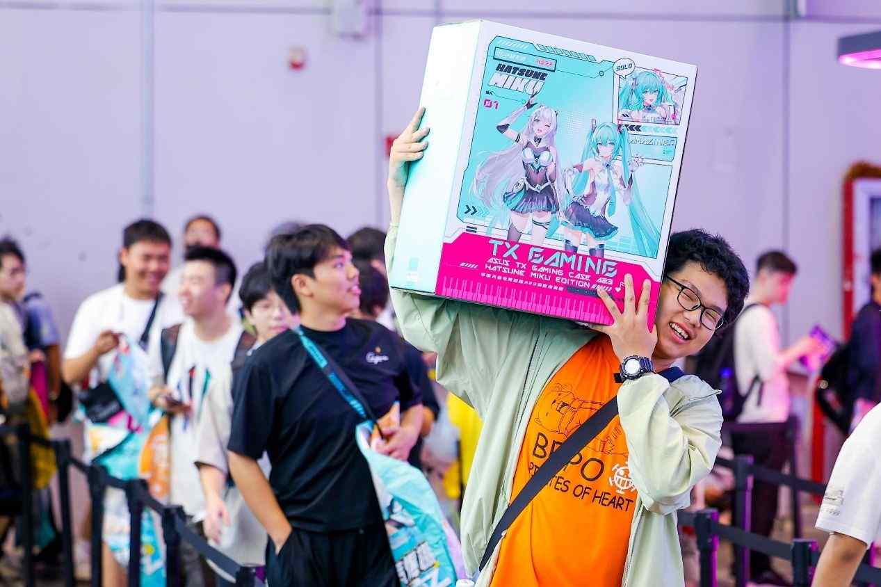 BW2025 ROG玩+乐园引爆次元狂欢(图31)