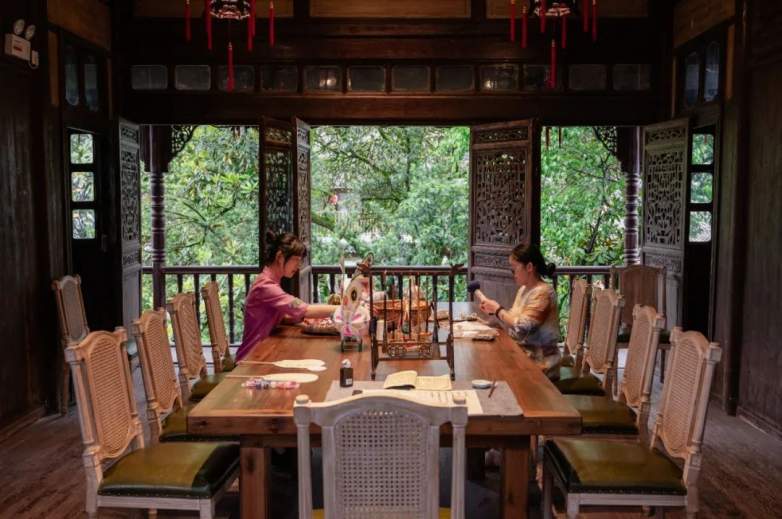 一扇窗，阅尽四季山河之美(图14)