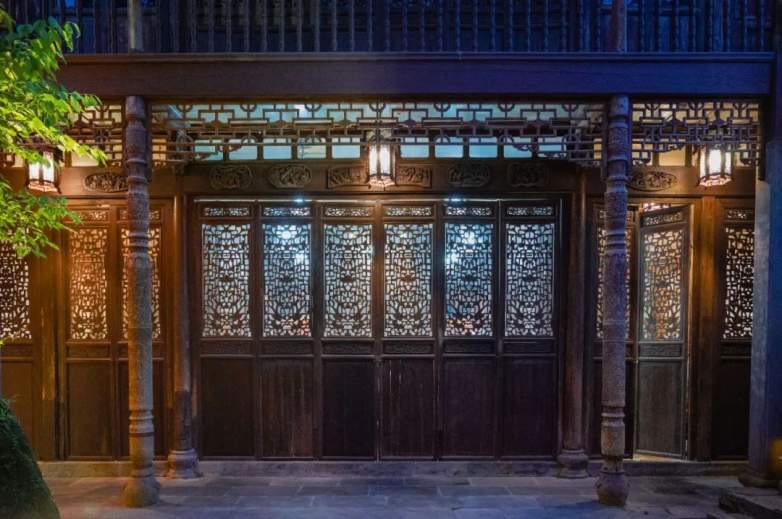 黄山西递古村徽派民宿，推窗尽览江南旧梦与诗意栖居(图3)