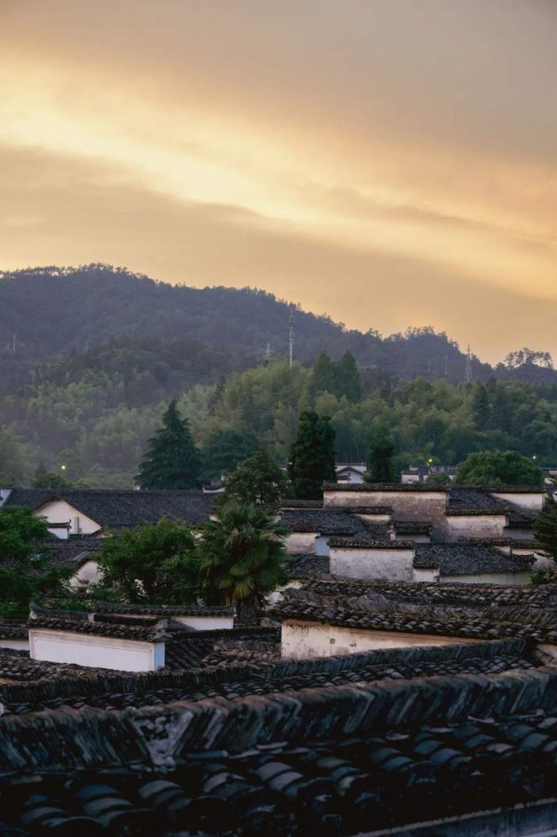 黄山西递古村徽派民宿，推窗尽览江南旧梦与诗意栖居(图12)