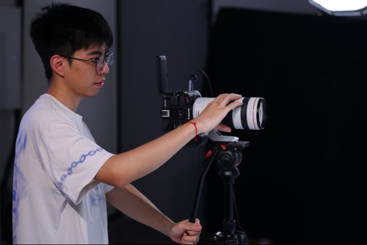 专业设备如何助力娱乐直播提升内容质感与观众互动(图3)