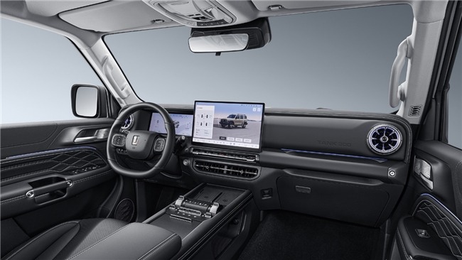 20万级家用SUV全方位评测：性能与舒适兼备的选择(图2)