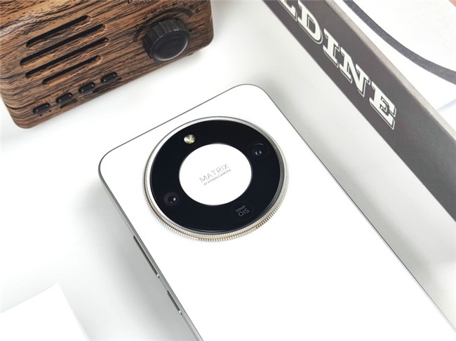 续航全天候的智能手机：耐用性与性能的完美结合