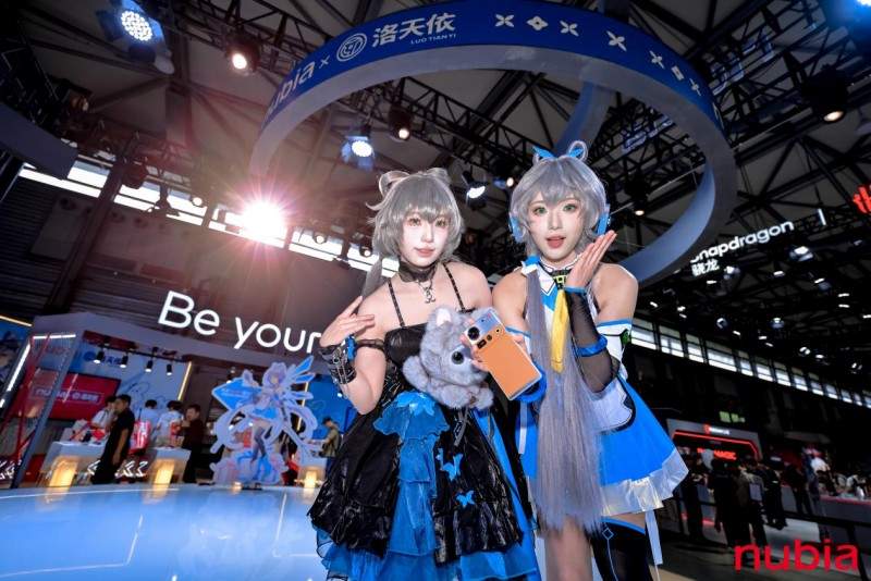 努比亚ChinaJoy2025携手洛天依打造游戏二次元新体验