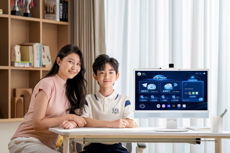 艺云小课屏T40 P40上市 护眼AI学习新体验(图1)