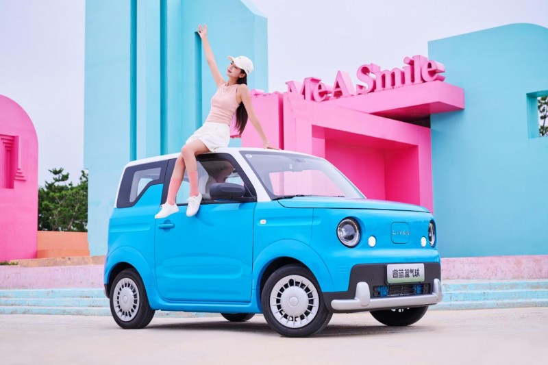 睿蓝蓝气球上市价4.29万｜全民乐享小电车全攻略(图3)