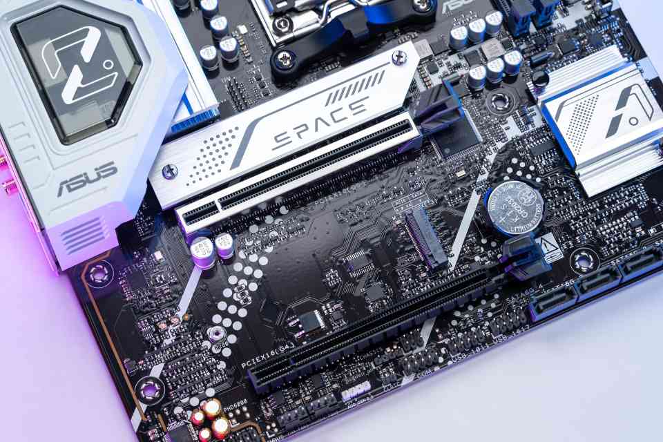 锐龙5 9500F理想搭档｜华硕B850M AYW主板性价比全攻略(图3)