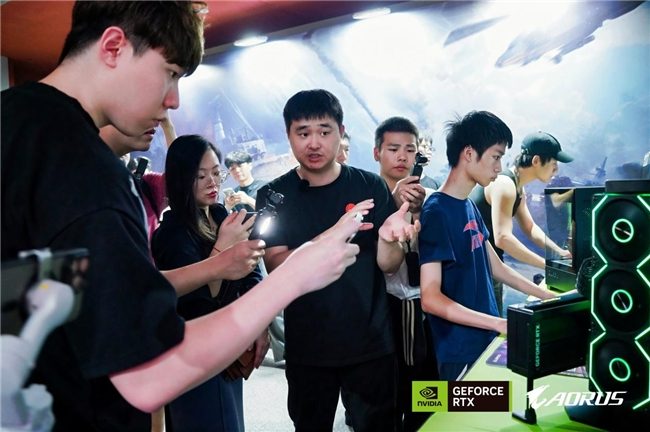 RTX 50显卡体验盛会｜电竞与AI技术的巅峰对决(图10)