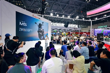 九号智能电摩M5销量破3万｜突破传统骑行体验(图1)