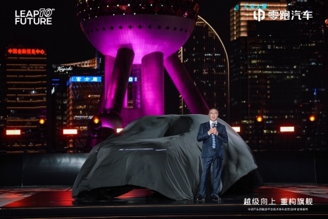 零跑D平台发布｜重新定义豪华旗舰SUV价值(图2)