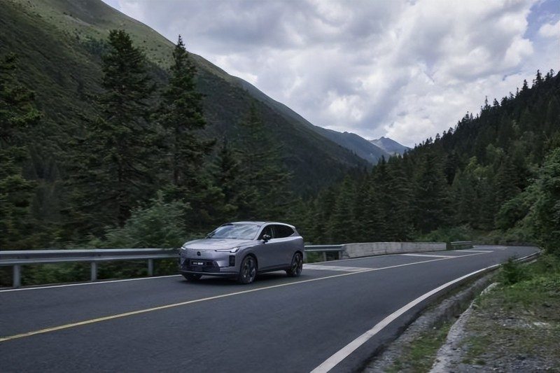 全新XC70强势登场｜豪华SUV理性回归全攻略(图3)