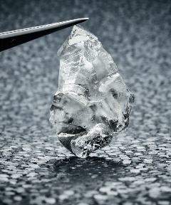 小颗粒天然钻石供大于求｜行业变局深度分析(图2)