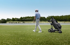 NAVEE助力成都高协联盟赛，智能球包车捐赠赋能青少年公益｜公益案例(图3)