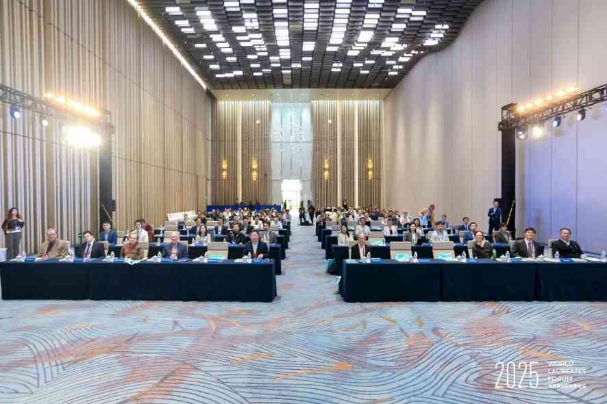 青年科学家站C位，“破壁”对话顶尖大师(图1)