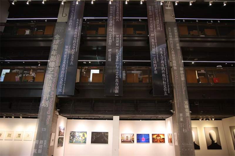 青年影像艺术100展｜索尼助力青年创作者探索未来影像之路(图7)