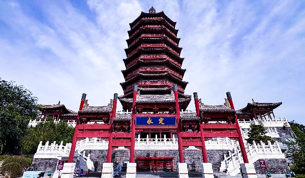 明月逐波、光影耀塔——巴可助力园博园永定塔投影秀(图2)