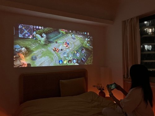 游戏党闭眼冲！双11千元游戏投影首选大眼橙C3 Ultra高刷零拖影(图3)