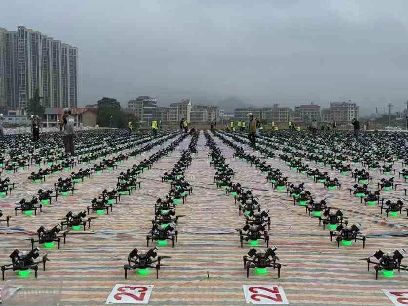 “单台电脑控制最多无人机”与“无人机发射最多烟花”：高巨创新吉尼斯双纪录定义低空表演新范式(图9)