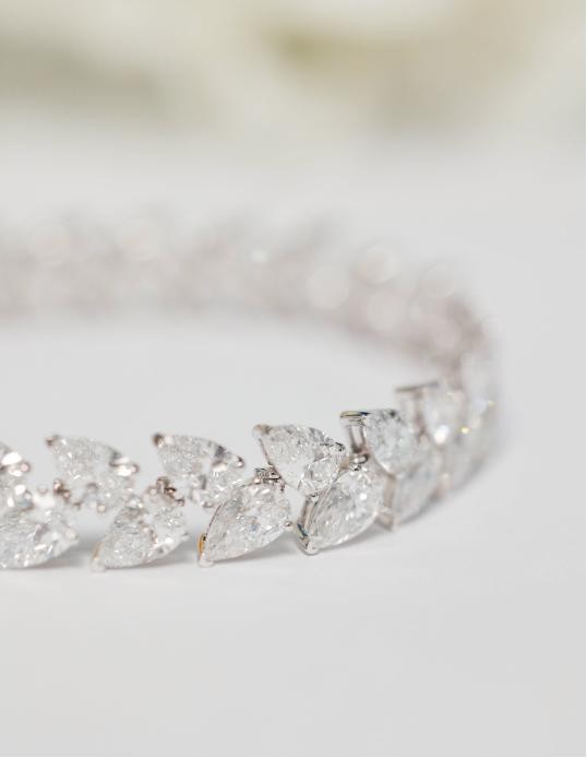 告别天价刻板印象！小克重天然钻石成职场人日常轻奢新选择(图1)