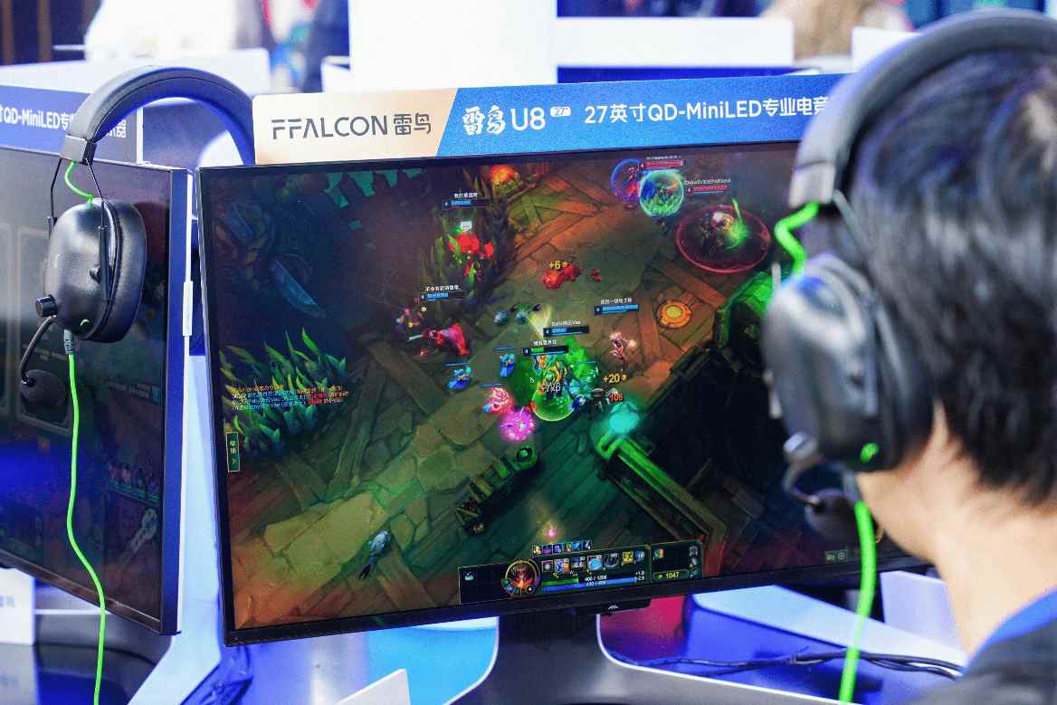 300Hz高刷MiniLED雷鸟F6显示器英雄联盟神器全攻略(图5)