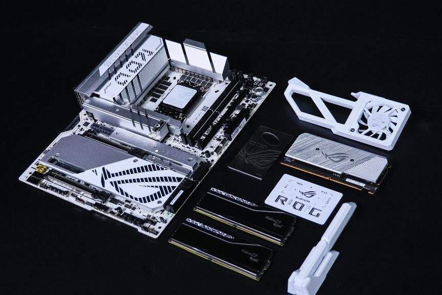 DDR5-13322超频记录主板性能解析｜超频神器全攻略(图3)
