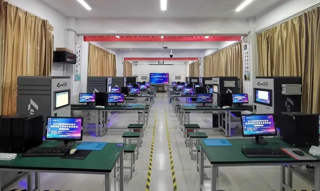 集成电路工程技术应用赛项正式开启赛季(图3)